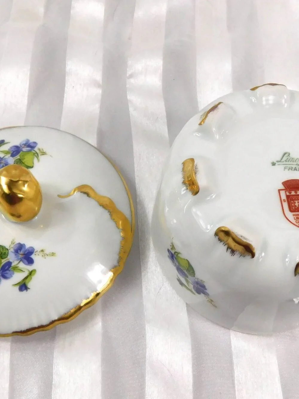 Limoges Castel Covered Vanity Dish # 27033
